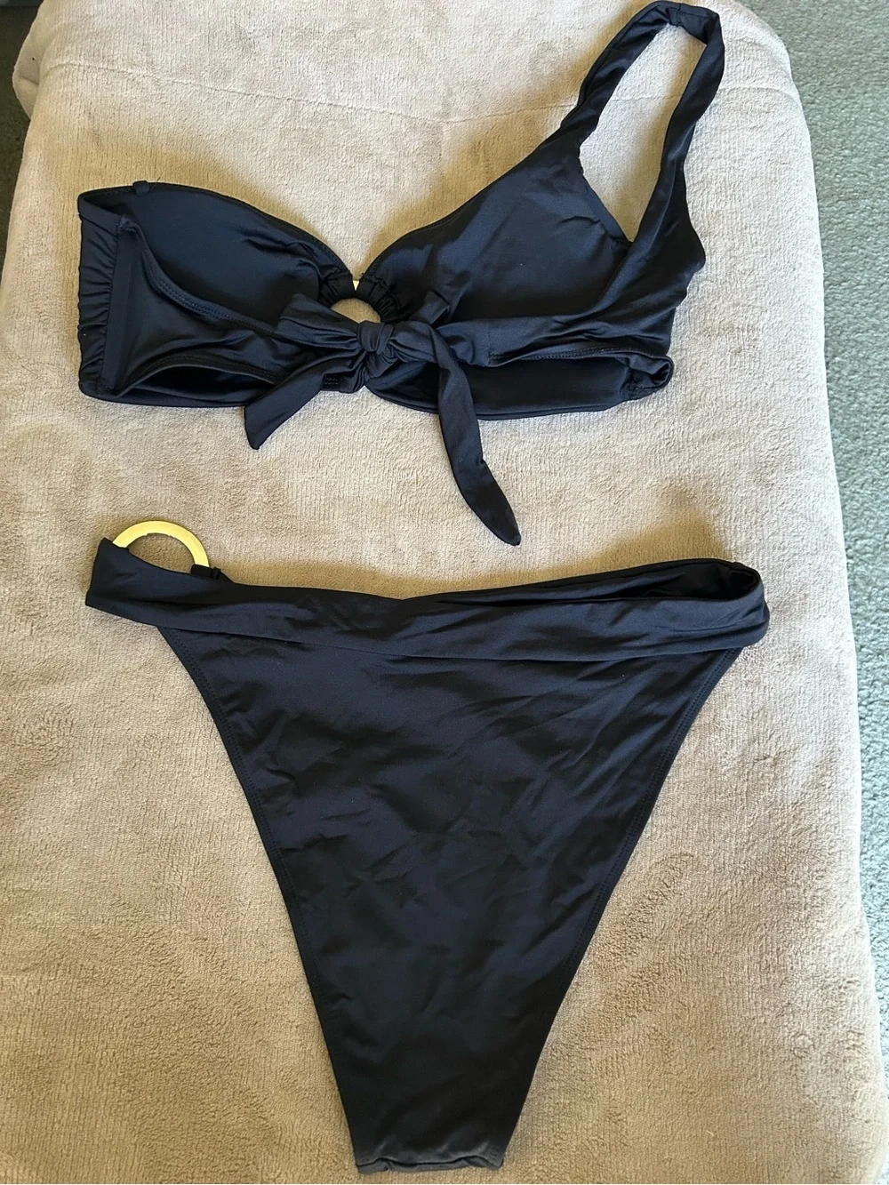 Monday Swimwear Antiqua Bikini Top and Bottom in Black. Women’s Large